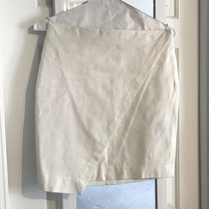 White banana republic skirt